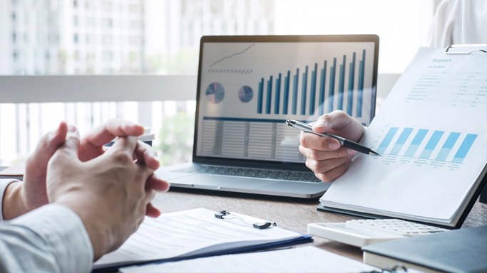 公司对腐败、贿赂等违反商业道德的行为保持“零容忍”态度，设立集团一级部门——审计督察部，独立开展公司审计和监察工作，审计督察部每季度向董事会下设的审计委员会汇报反腐败工作，确保公司业务合规、有序、高效运行。公司持续完善合规管理体系，发布《合规行为准则》，从持续提升公司治理、依法保障员工权益、诚信开展商业活动、积极履行社会责任四大方面进行细化，明确公司合规立场，提出具体行动要求。2024年，公司通过ISO 37301合规管理体系认证，在数据安全与隐私保护方面，公司通过ISO 27001信息安全管理体系及ISO 27701隐私信息管理体系双重认证，持续保障员工和合作伙伴的信息安全。