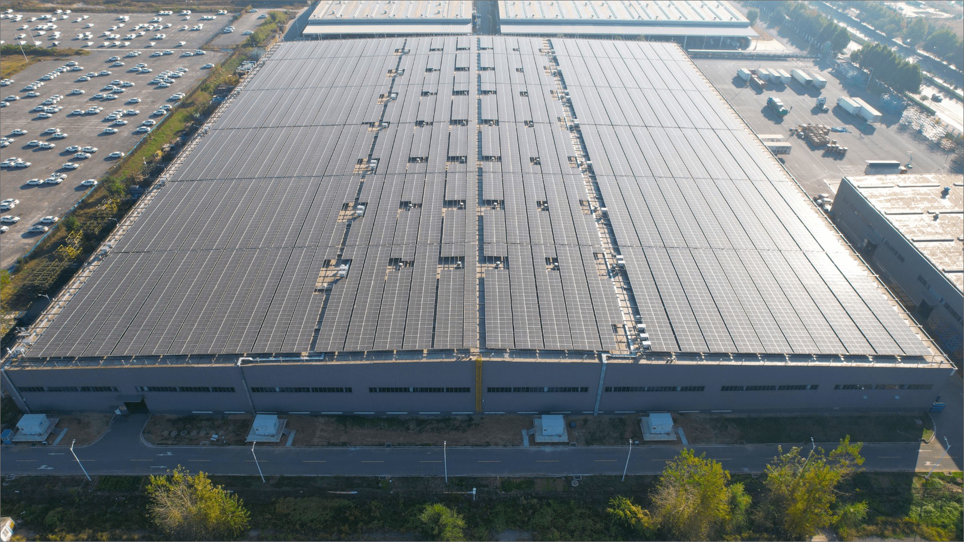 东风日产5.42MW工商业光伏项目